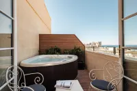 Palais le Brun - Hot Tub