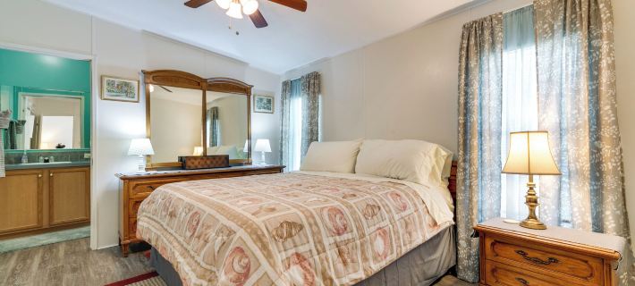Weeki Wachee Home w/ Fire Pit: 13 Mi to Ocean! Hotels in Hernando County