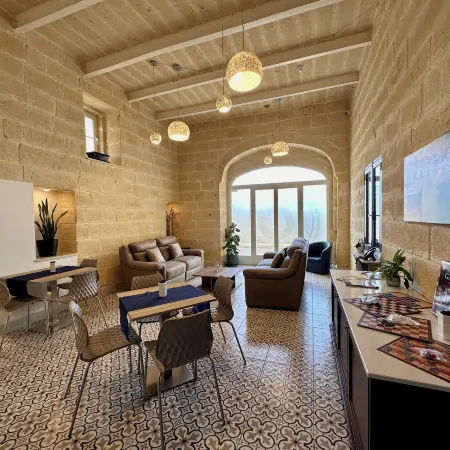 Georges Boutique Living