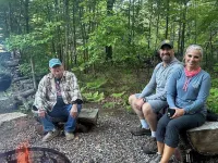 Charming 2-bedroom cabin with WiFi, AC in wonderful Hayward Wisconsin Hotels in Hunter