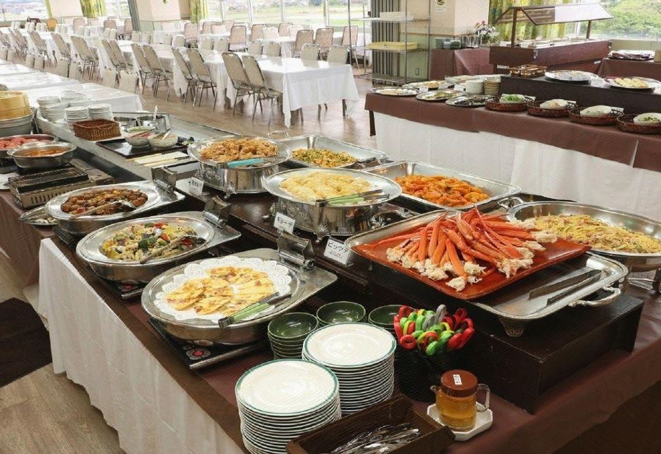 뷔페 요리 구성
