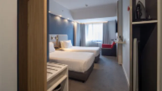 Holiday Inn Express PORTO CITY CENTRE by IHG Hotels near Chapel of Souls