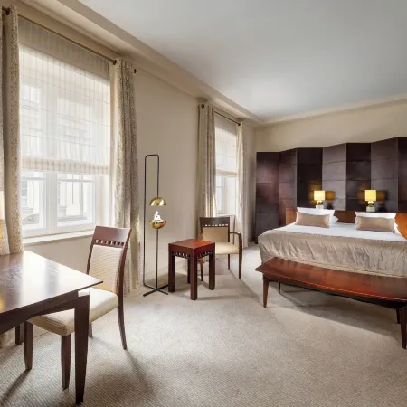 Mamaison le Regina Boutique Hotel