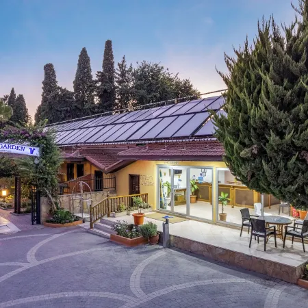 Ozlem Garden Hotel Отели рядом с достопримечательностью «Озеро Титреенгёль»