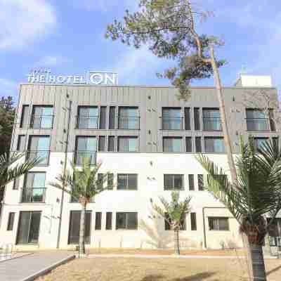 The on Tourist Hotel Hotel Exterior