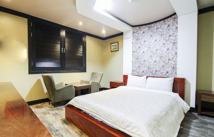 Taebaek Tourist Hotel