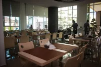 De' Viana Hotel & Apartment Hotels in Pendek