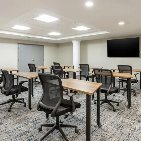 Four Points by Sheraton Newark Airport