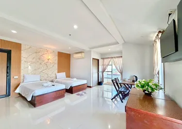 รูปภาพของเซ็นจูรี แกรนด์ โฮเต็ล