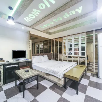 Daegu Duryu Hotel Look Hotels near E-World
