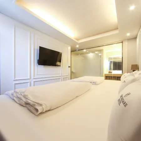 Time Square Hotel