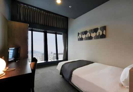 와카야마 어반 호텔 침실