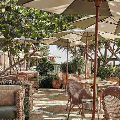 Four Seasons Resort Palm Beach Hotel Exterior