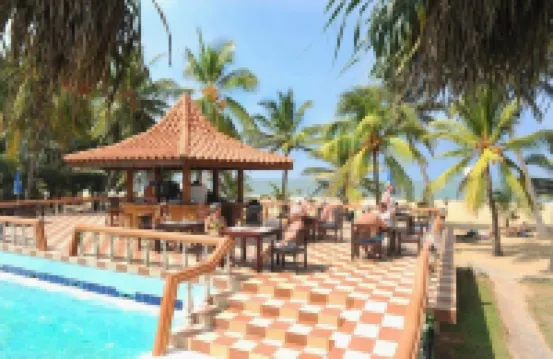 ゴールデン スター ビーチ ホテル