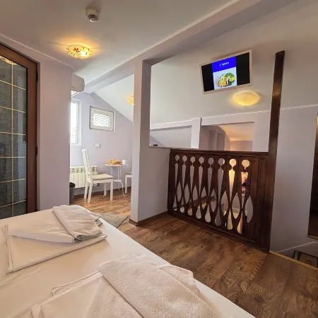 L'Opera Guest House