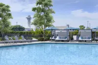 Hyatt Regency Los Angeles International Airport - Pool