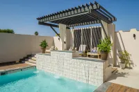 DoubleTree by Hilton Laredo - piscine