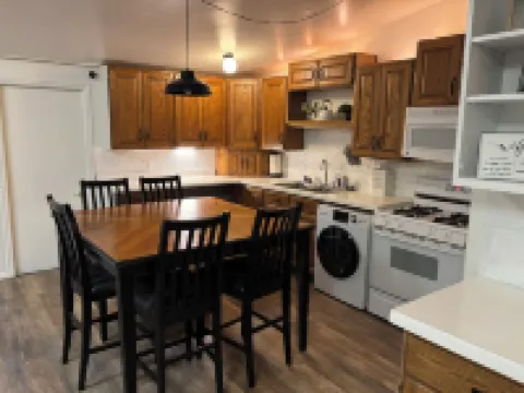 Quiet apartment at the mouth of meadow mountains.  Located right off of i15. Hotels in Millard County