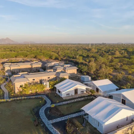 jüSTa Luxé -Highpoint Jawai