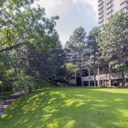 Crowne Plaza Toronto - North York