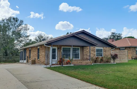 傑克遜湖有涼台和大庭院的靜居處！