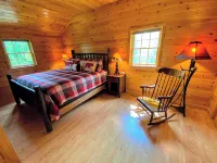 40pl Log Cabin With AC in the Heart of the White Mountains, Less Than 10 Minutes From Bretton Woods!