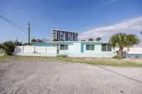 Beach Family Retreat w/Hot Tub, Fire Pit, Lots of Games & Only 100 Steps to Sand - Hot Tub
