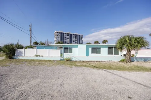 Beach Family Retreat w/Hot Tub, Fire Pit, Lots of Games & Only 100 Steps to Sand - Hot Tub