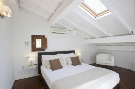 Relais Arco Della Pace Hotels near Piazza Navona