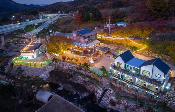 Gunwi Palgongsan Gagopa & Big Rock Pension