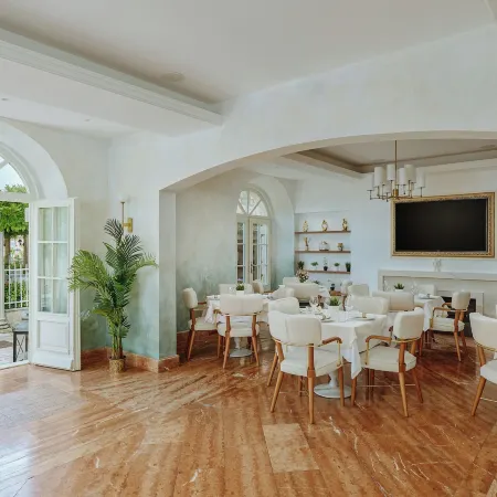 Vila Perast Boutique Hotel