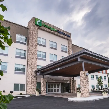 Holiday Inn Express & Suites KINGSTON-ULSTER by IHG