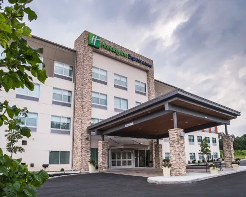Holiday Inn Express & Suites KINGSTON-ULSTER by IHG Hotels in Ulster County
