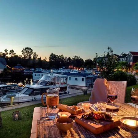 Sunday Resort Marina 3-bedroom Apartment
