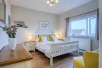 Tide & Tee - 2 Bedroom Apartment - Penally - Tenby - 4-Star
