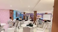 Hotel Manisha International - parking