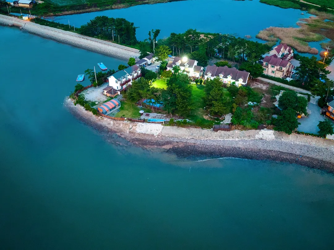 Taean Hanui Wind Pension - Incheon