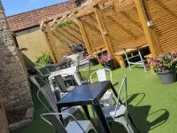 King William Inn Hotels near Priston Mill