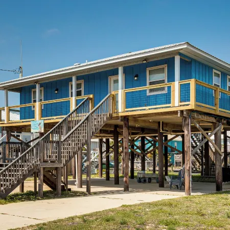 Waterfront Dauphin Island Home w/ Deck & Boat Dock