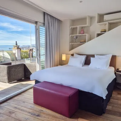 La Rouvenaz Hotels near Montreux Station