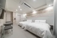 Blixx Hotel