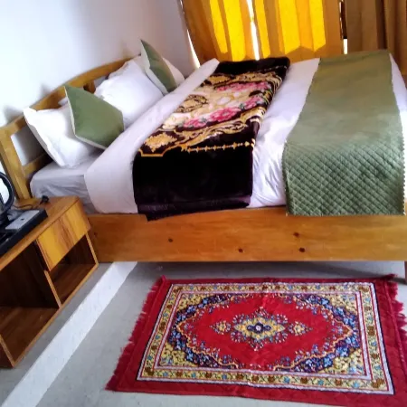 Mount aura stay & Dine