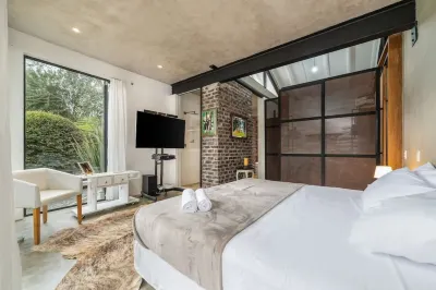 Amazing Private Jacuzzi Juanitolaguna Luxury House โรงแรมใน