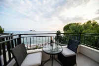 Seafront Apartments Petrovac