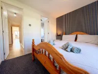 Monkstone Lodge - 3 Bedroom Lodge - New Hedges - 2-Star
