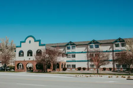 Carson City Plaza Hotel
