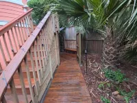 Cooper Flats-Upstairs - 2 Blocks to the Beach & to Downtown FB, Extraordinary!