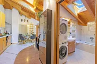 Torbole on the Moon - Happy Rentals - Mountain View