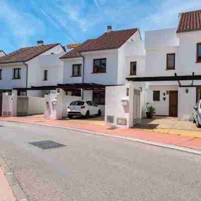 Spacious 4BR Townhouse - Rooftop Terrace Hotel Exterior