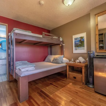 The Raging Elk Adventure Lodging